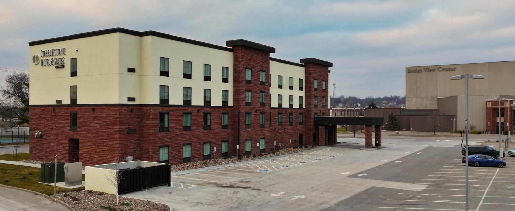 Cobblestone Hotel & Suites - Ottumwa  Kültér fotó