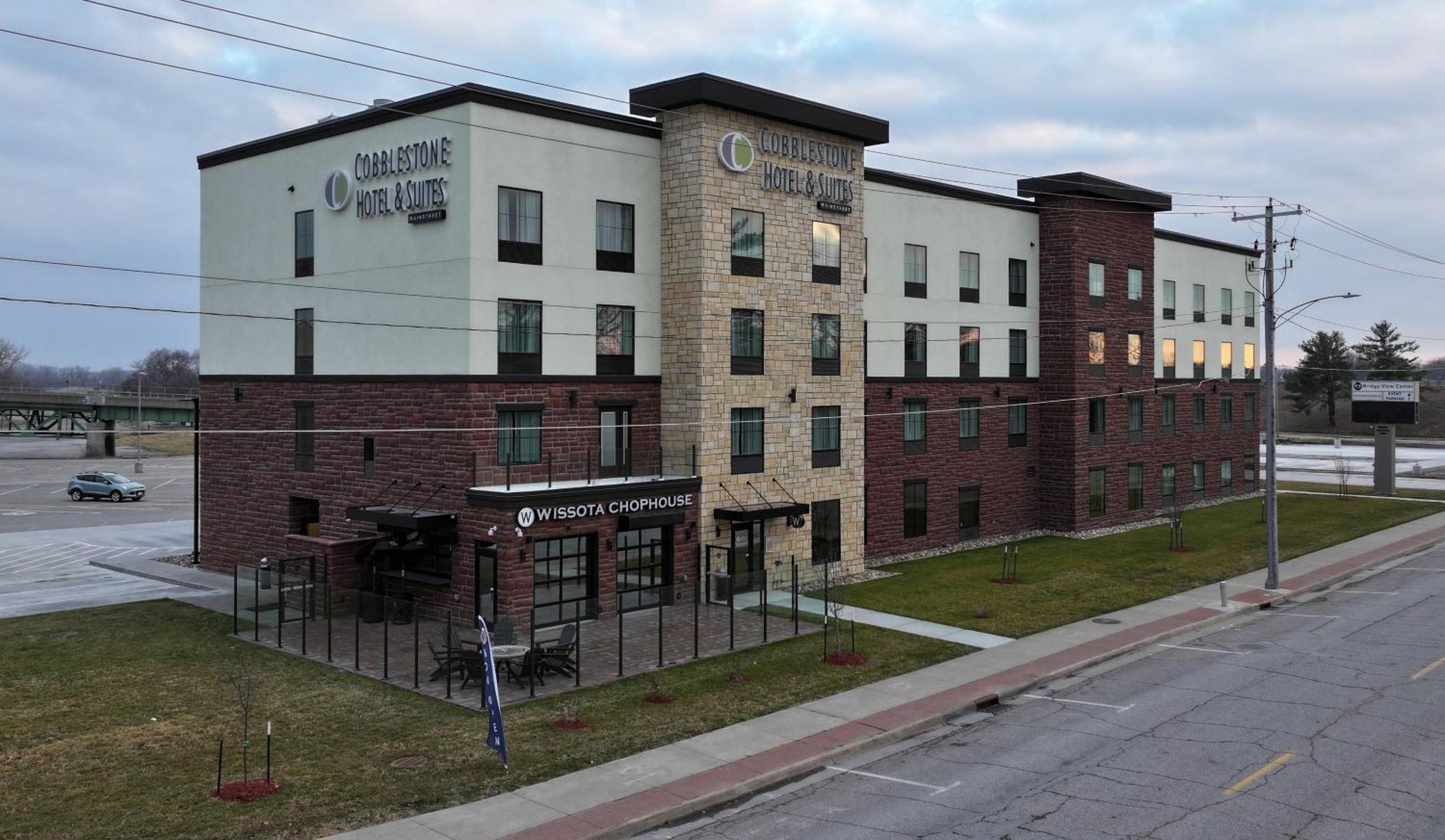 Cobblestone Hotel & Suites - Ottumwa  Kültér fotó