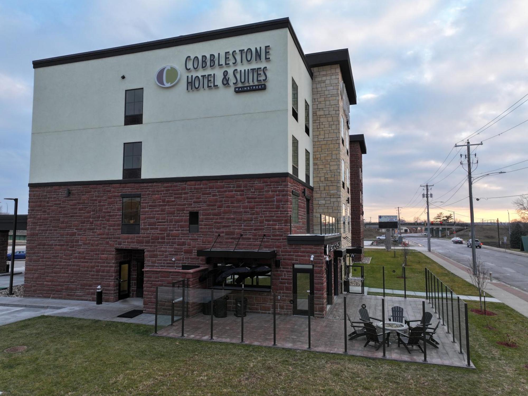 Cobblestone Hotel & Suites - Ottumwa  Kültér fotó