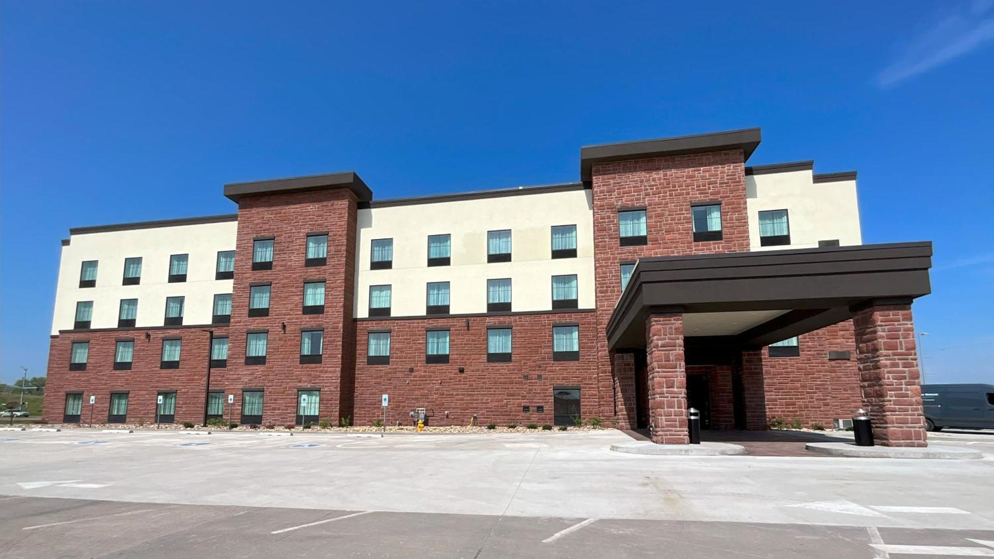 Cobblestone Hotel & Suites - Ottumwa  Kültér fotó